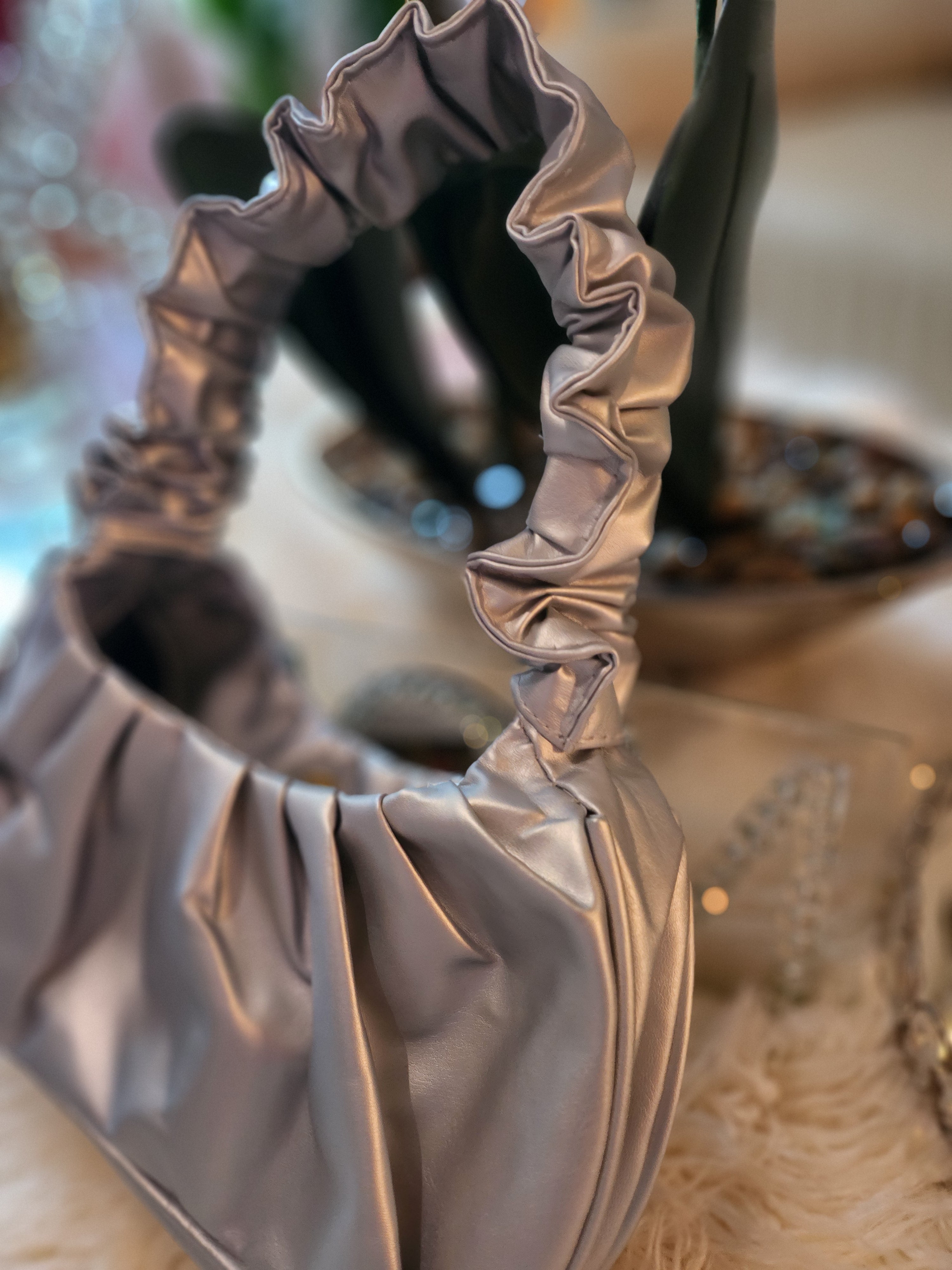 MARYTERE COLLECTION'S:Dorothy silver bag