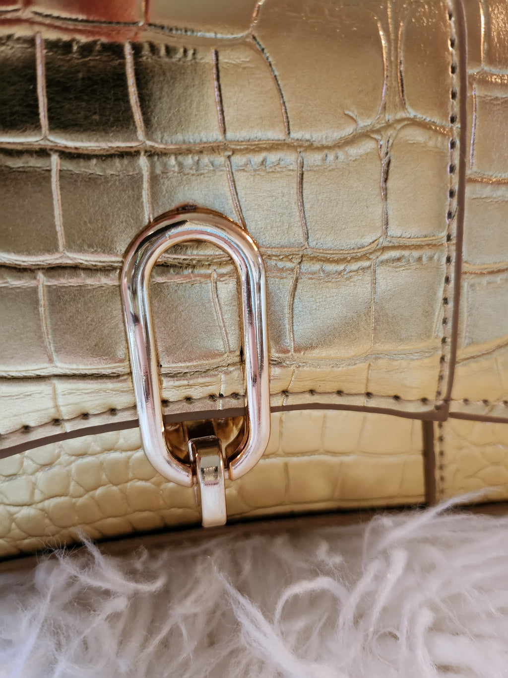 MARYTERE COLLECTIONS:Bertha Crossbody