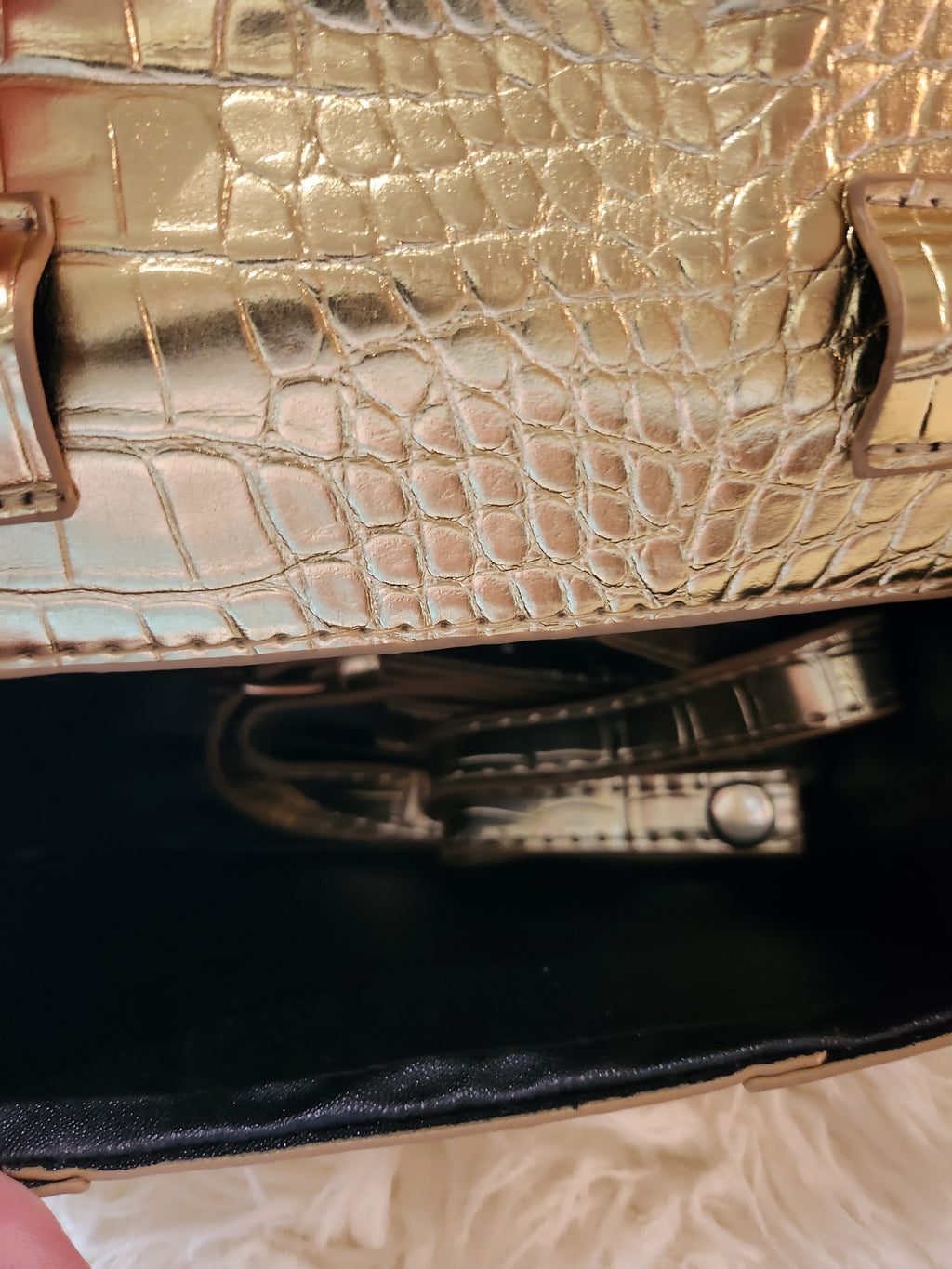 MARYTERE COLLECTIONS:Bertha Crossbody