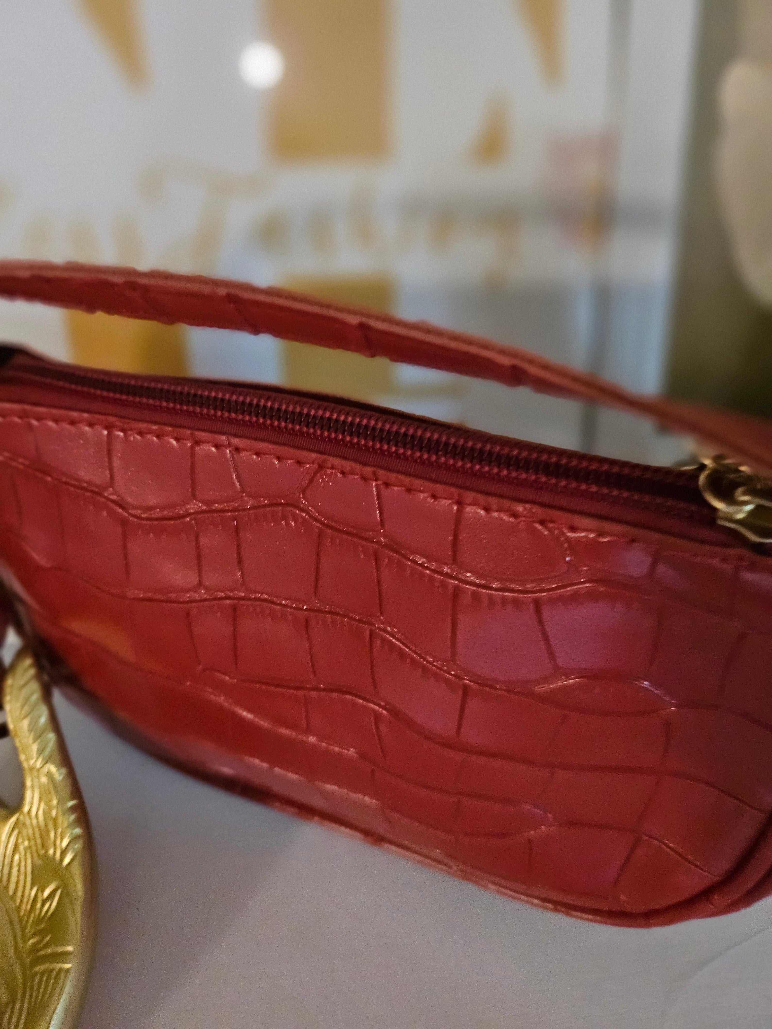 MARYTERE COLLECTIONS:Burgundy Purse