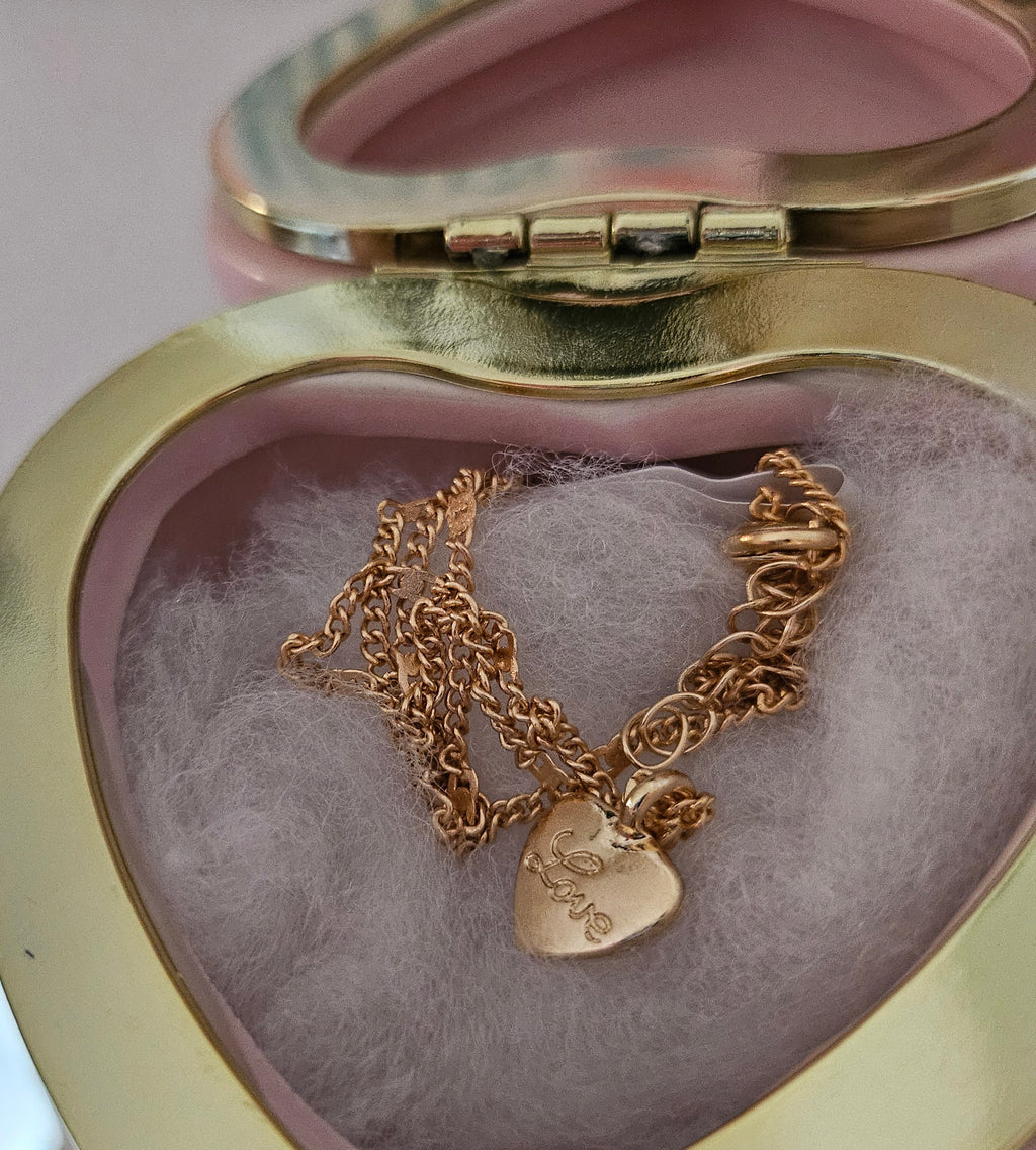 GODESS JEWELS:Love Necklace