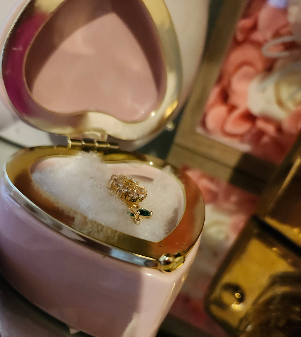 GODESS JEWELS:Flower Necklace