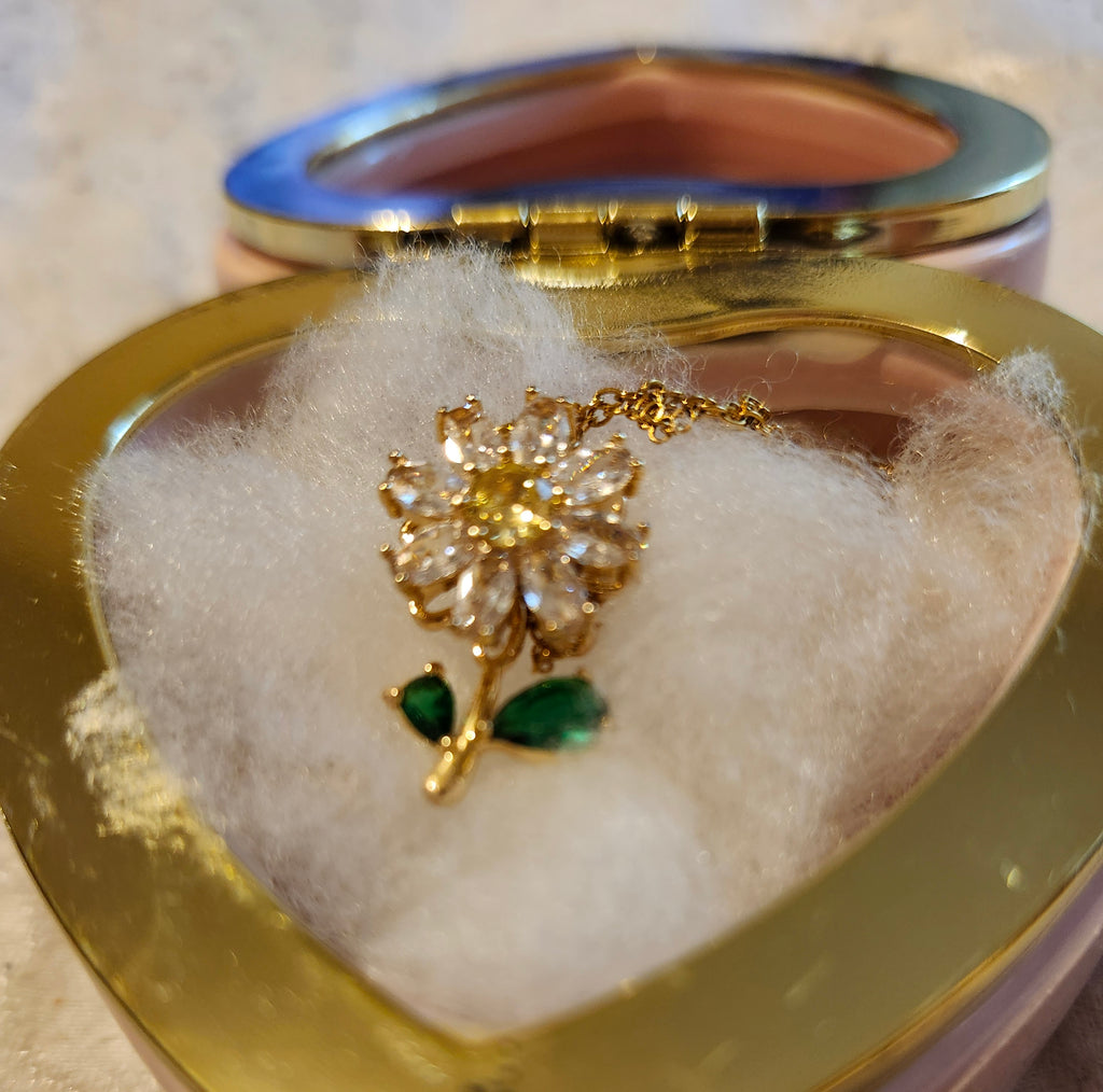 GODESS JEWELS:Flower Necklace