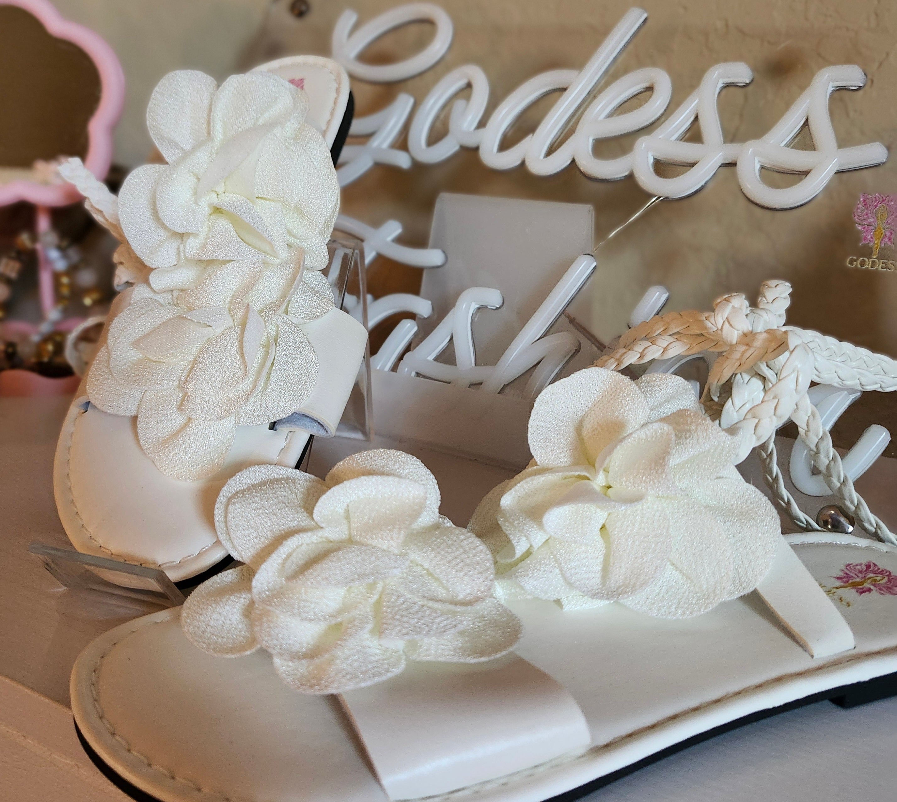 MARYTERE COLLECTIONS:Violetica gladiator sandals