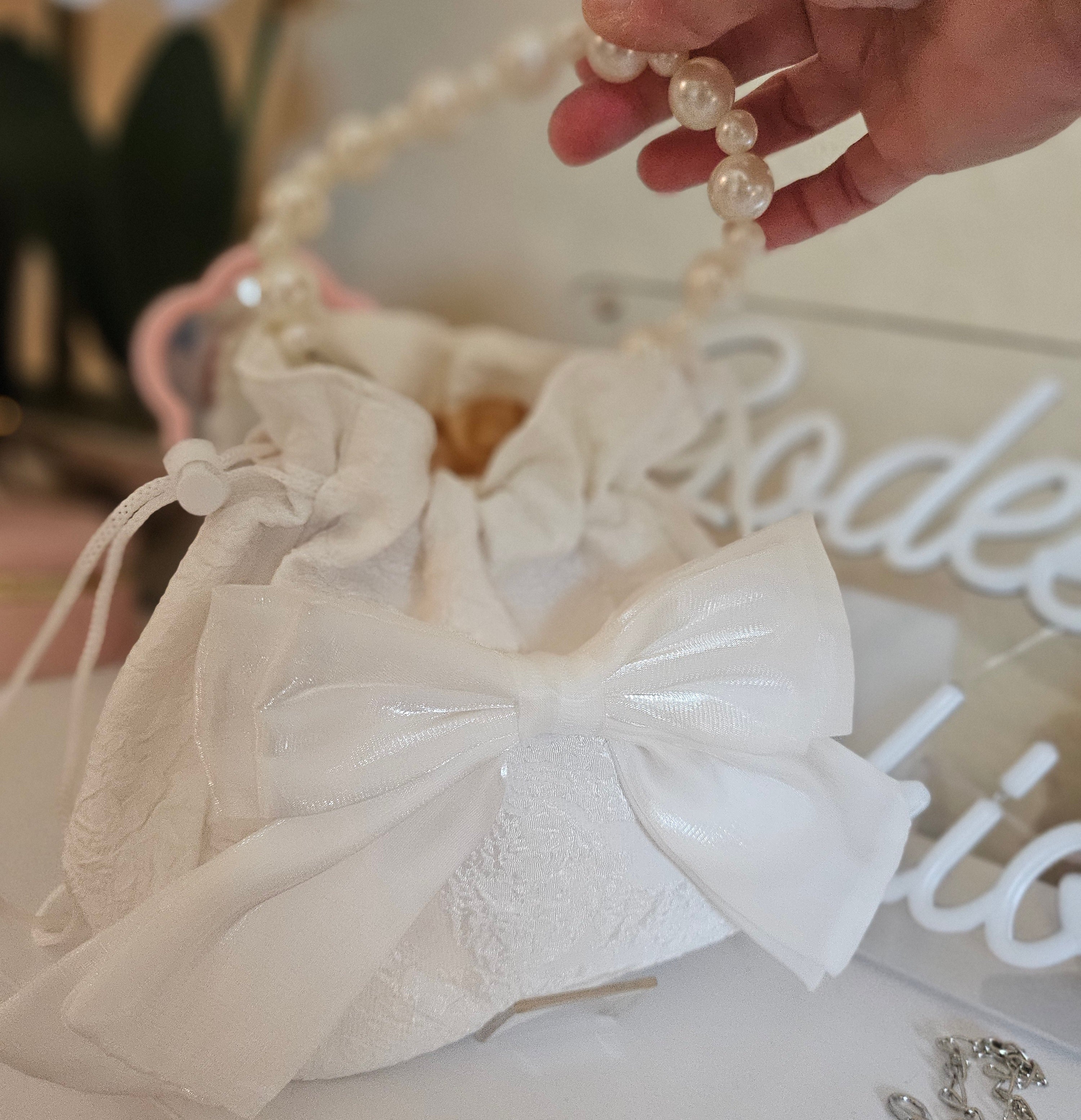 MARYTERE COLLECTIONS:Coquetta Purse