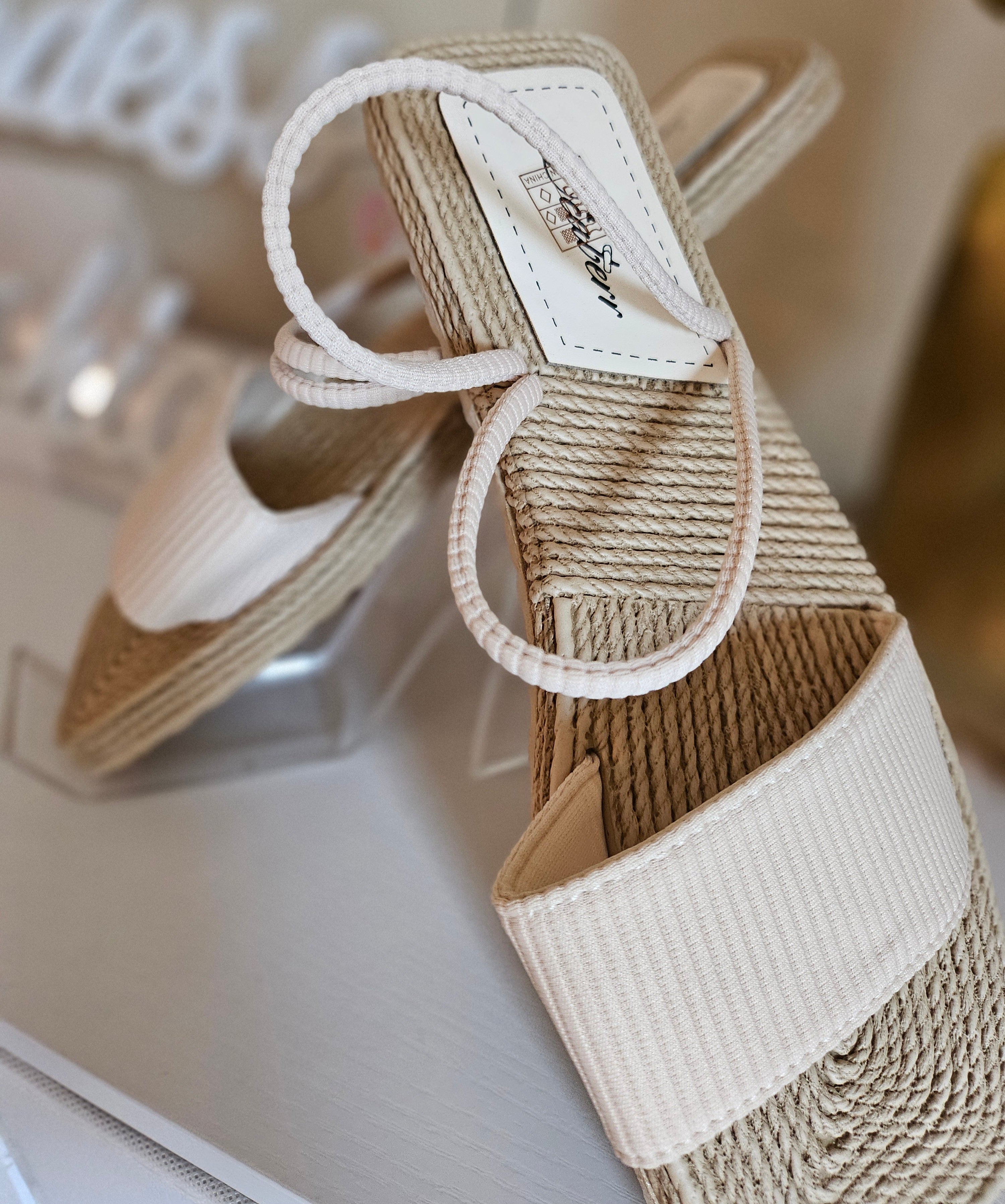 MARYTERE COLLECTIONS:Shany sandals