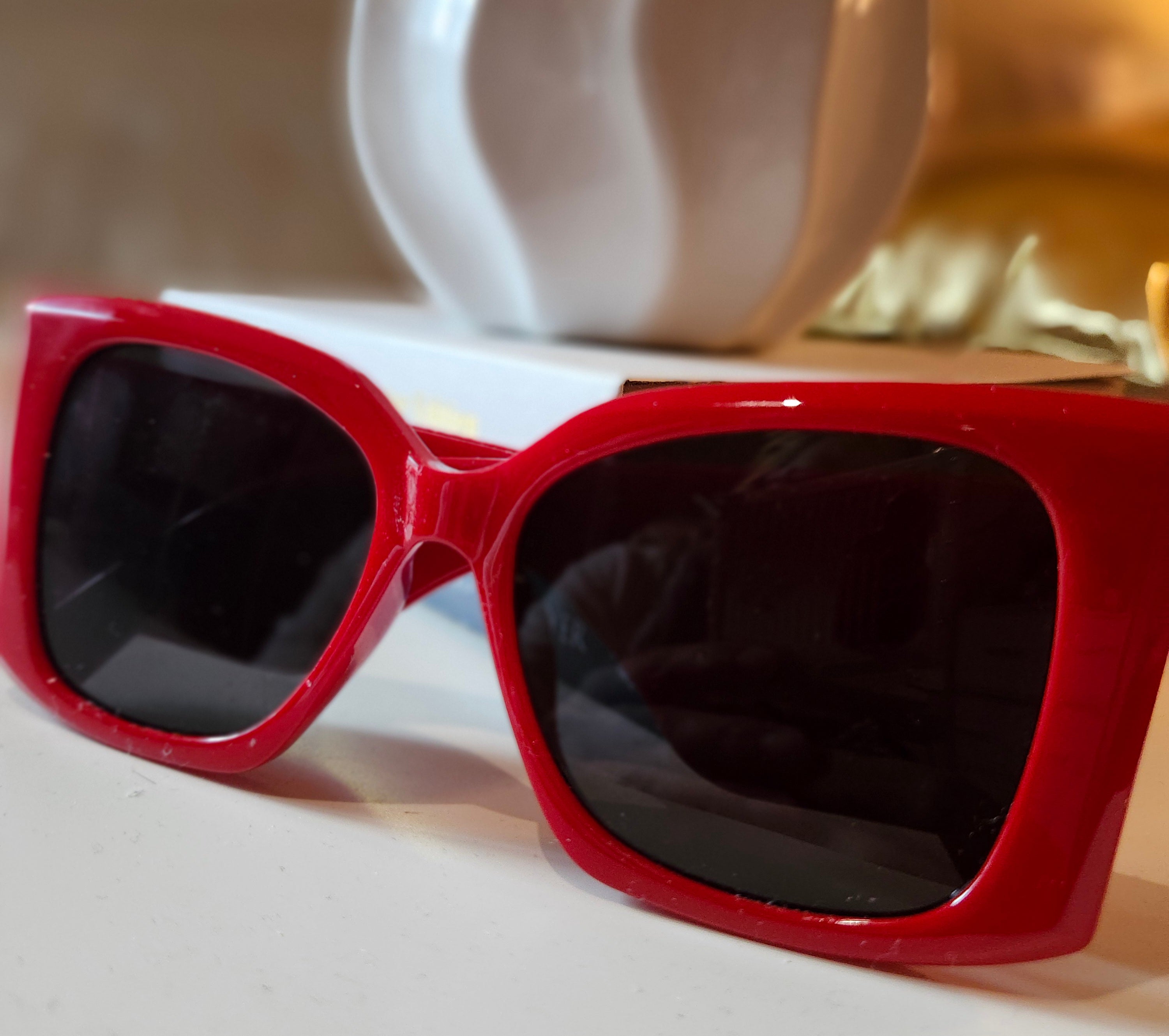 GODESS SUNGLASSES Red Lovers