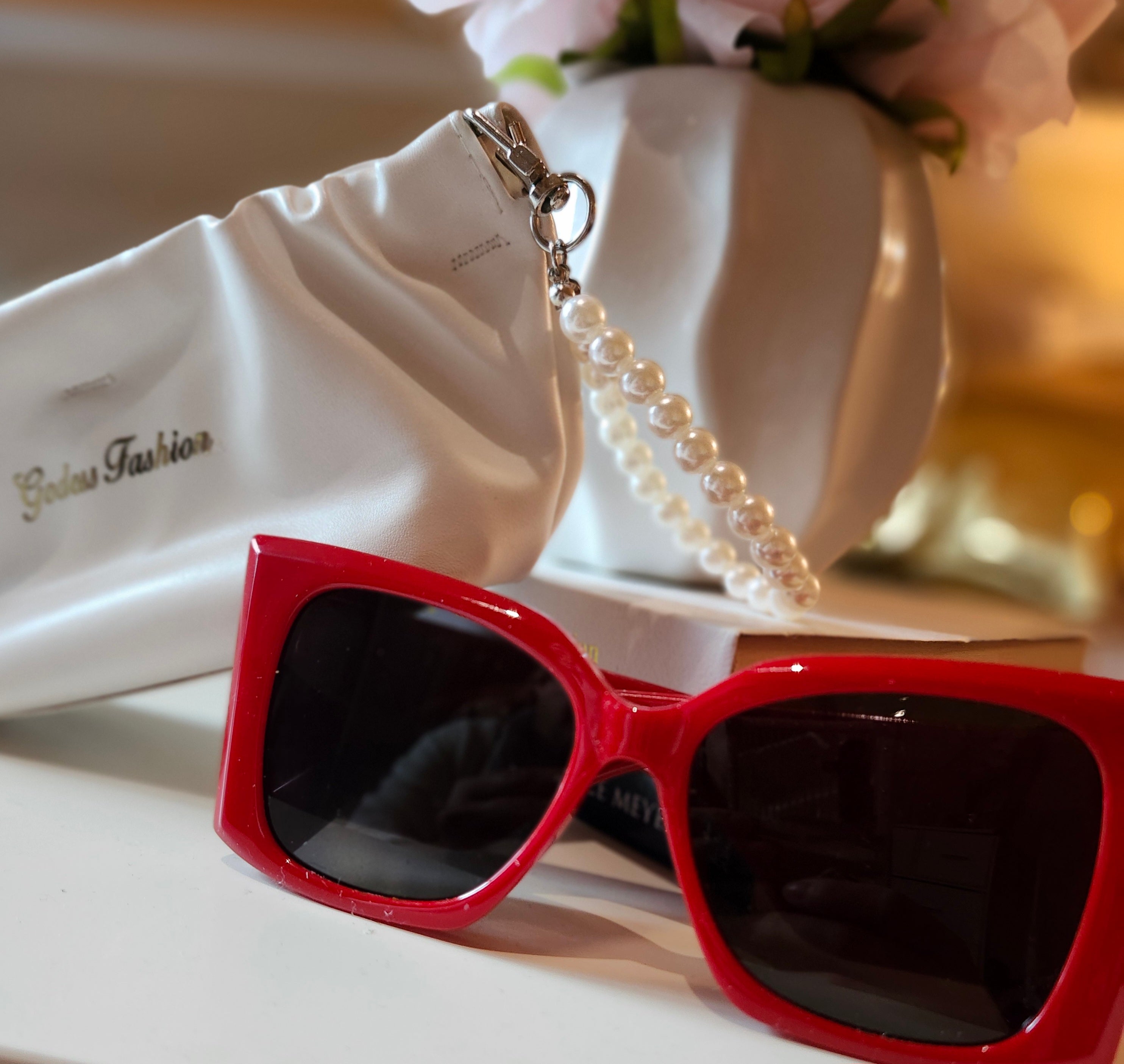 GODESS SUNGLASSES Red Lovers
