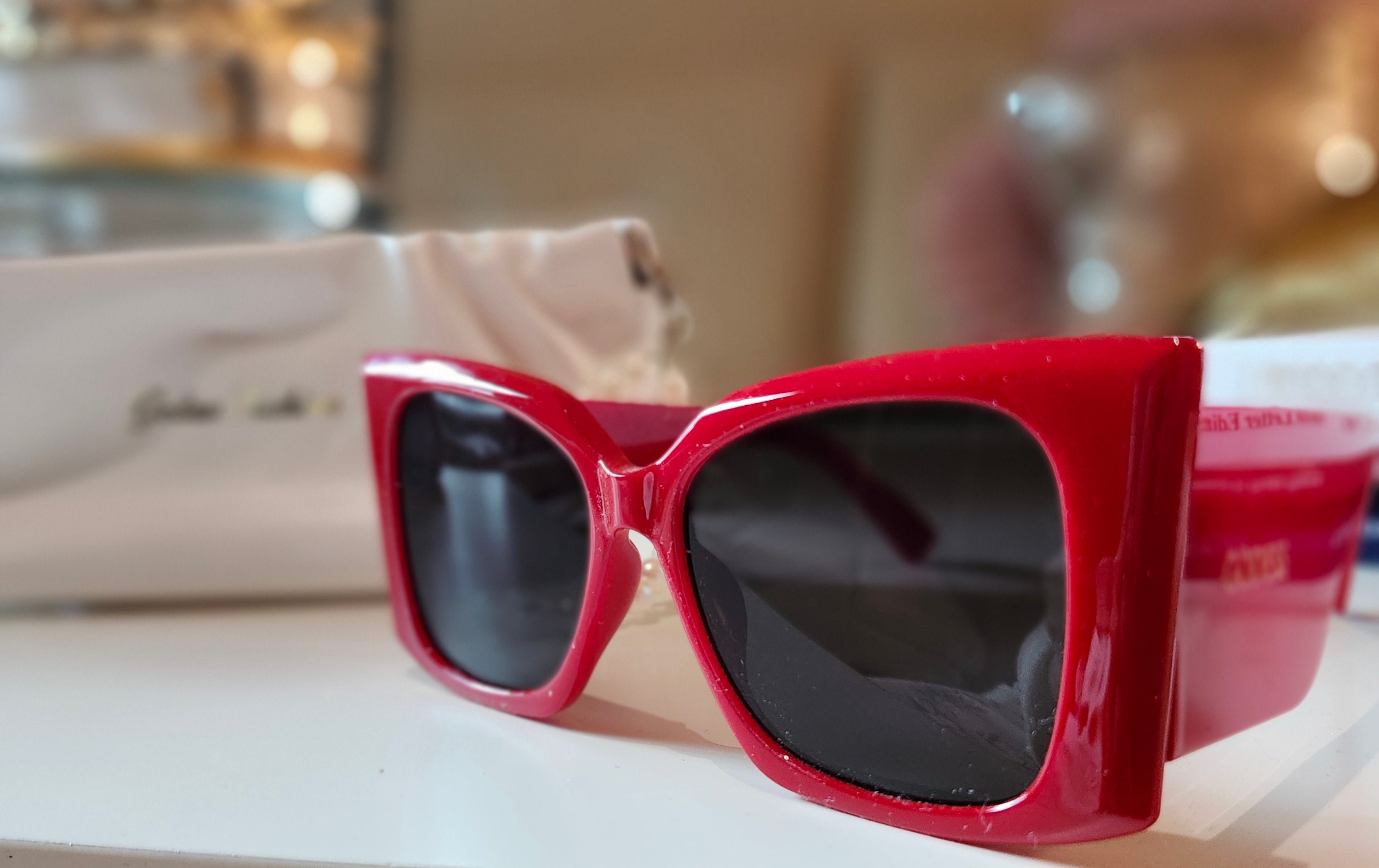 GODESS SUNGLASSES Red Lovers