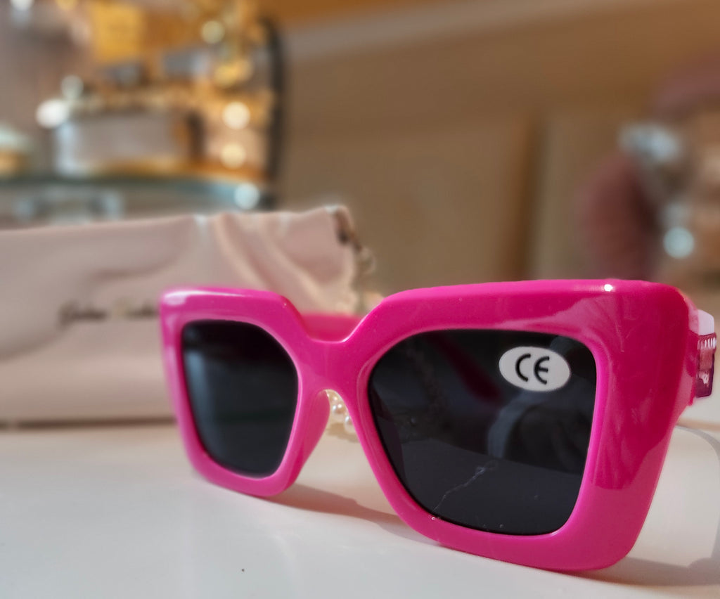GODESS SUNGLASSES.PINK LOVERS
