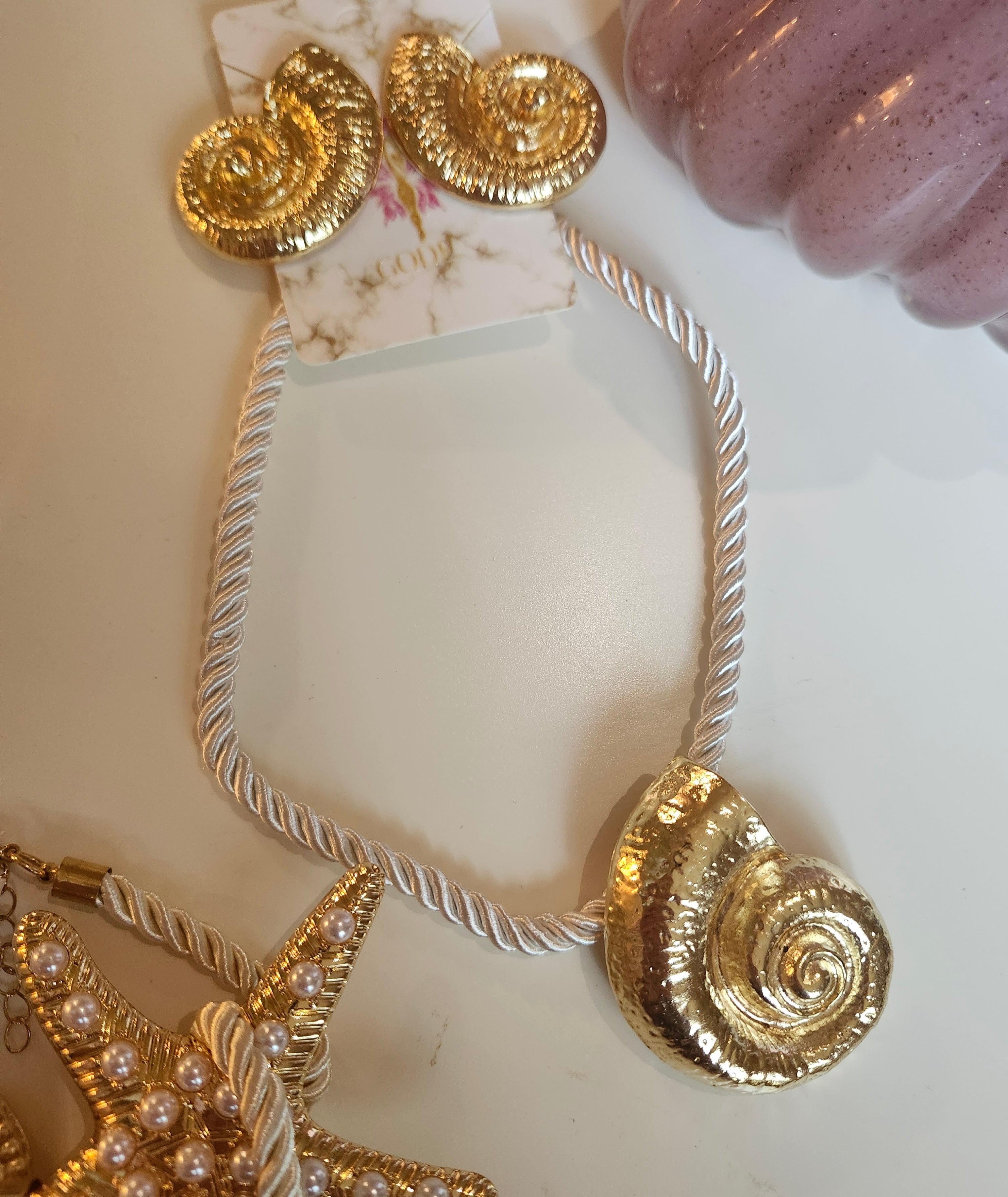 Caracol Necklace Set