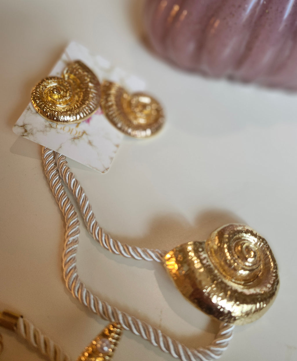 Caracol Necklace Set