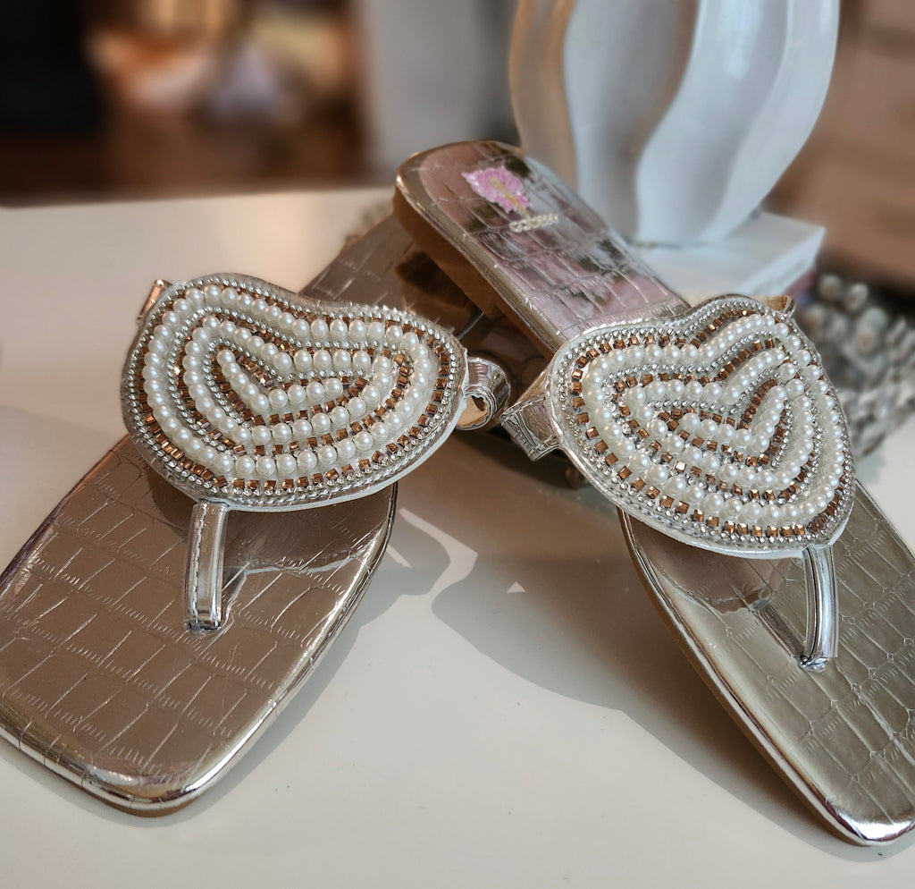 MARITERE COLLECTIONS:Pati Silver Sandals