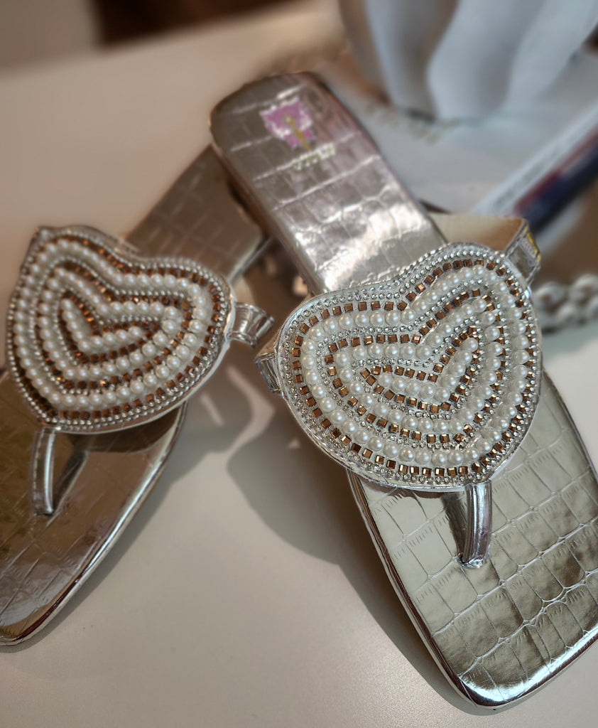 MARITERE COLLECTIONS:Pati Silver Sandals