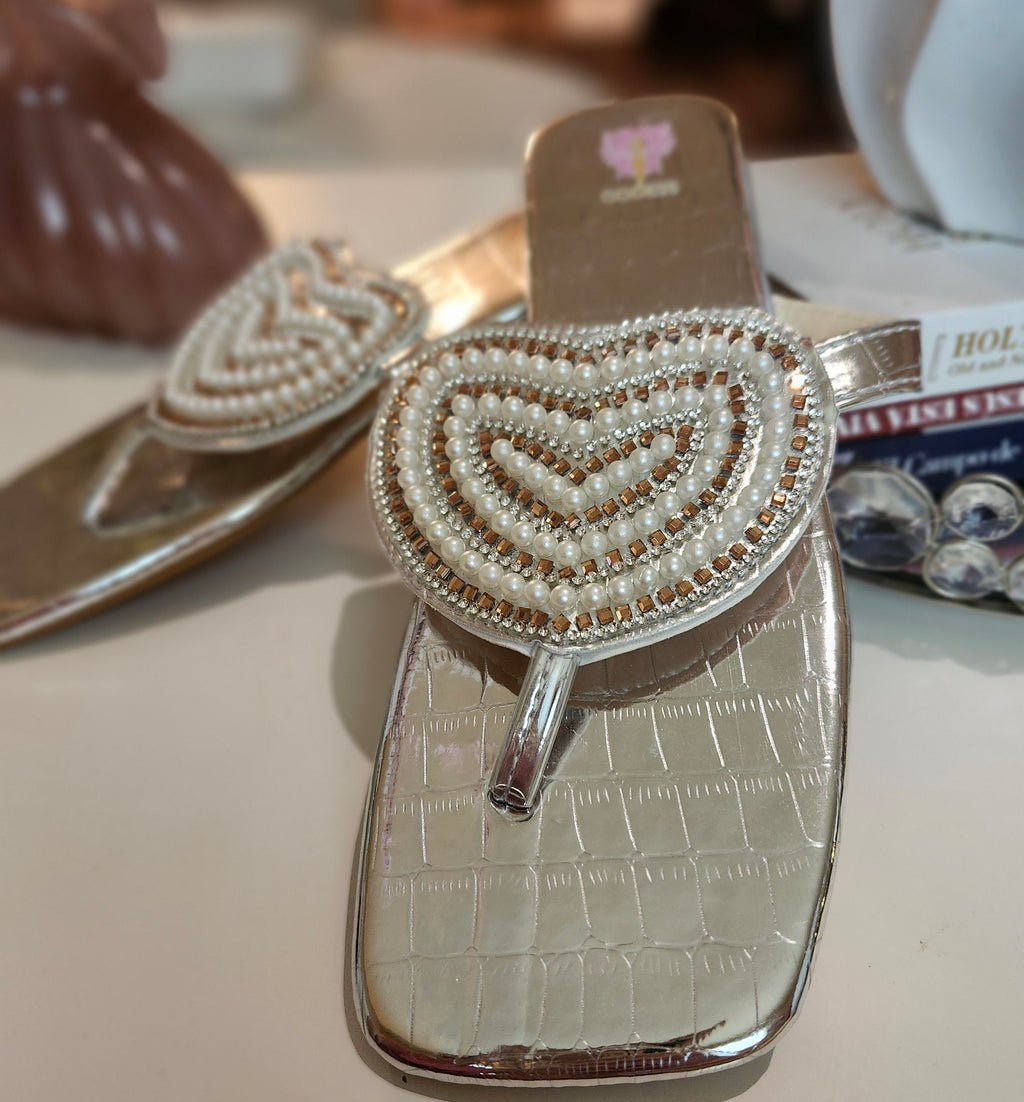MARITERE COLLECTIONS:Pati Silver Sandals