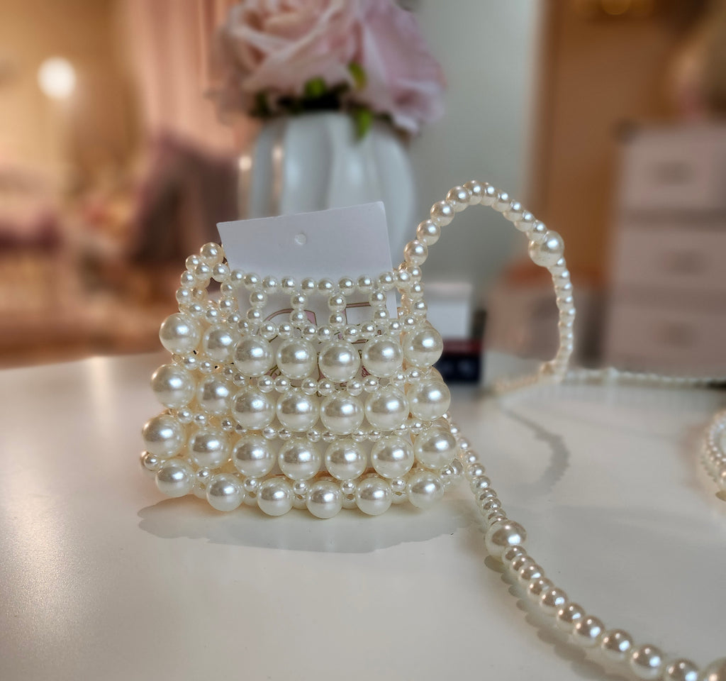 Pearls Crossbody bag
