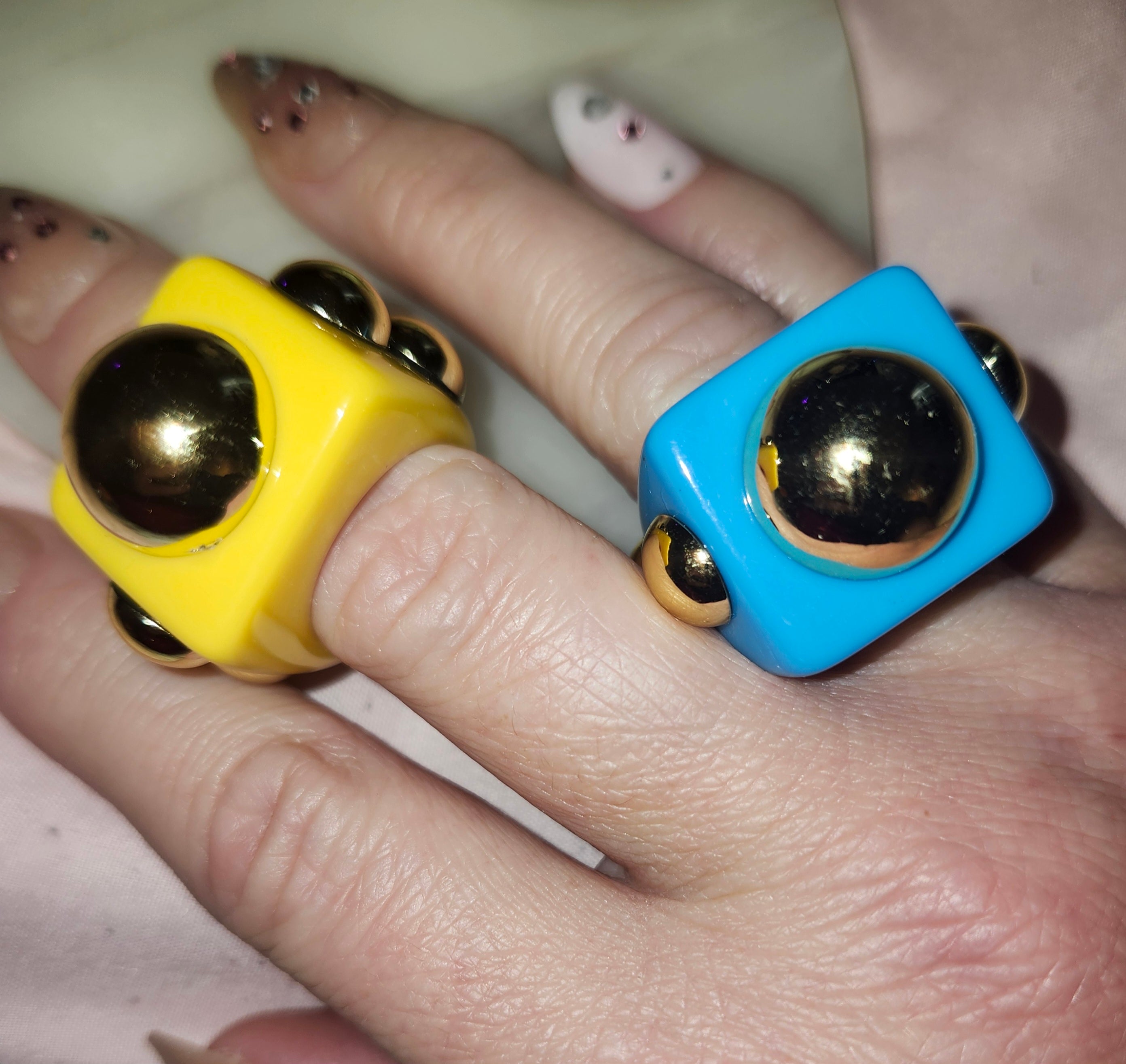 Colorful Rings