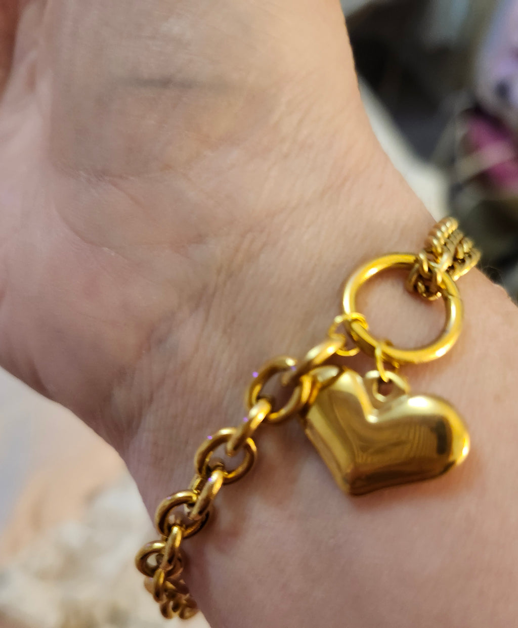 GODESS JEWELS:Gold Heart Bracelet