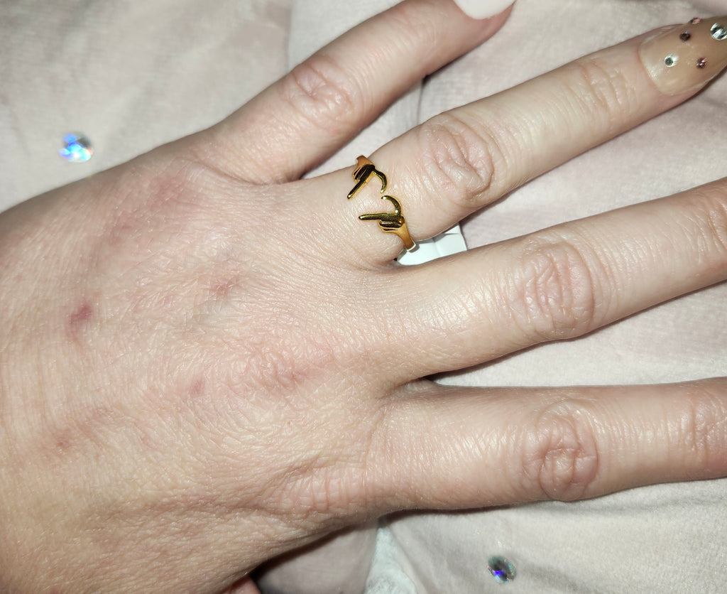 GODESS JEWELS:Love with fingers Ring