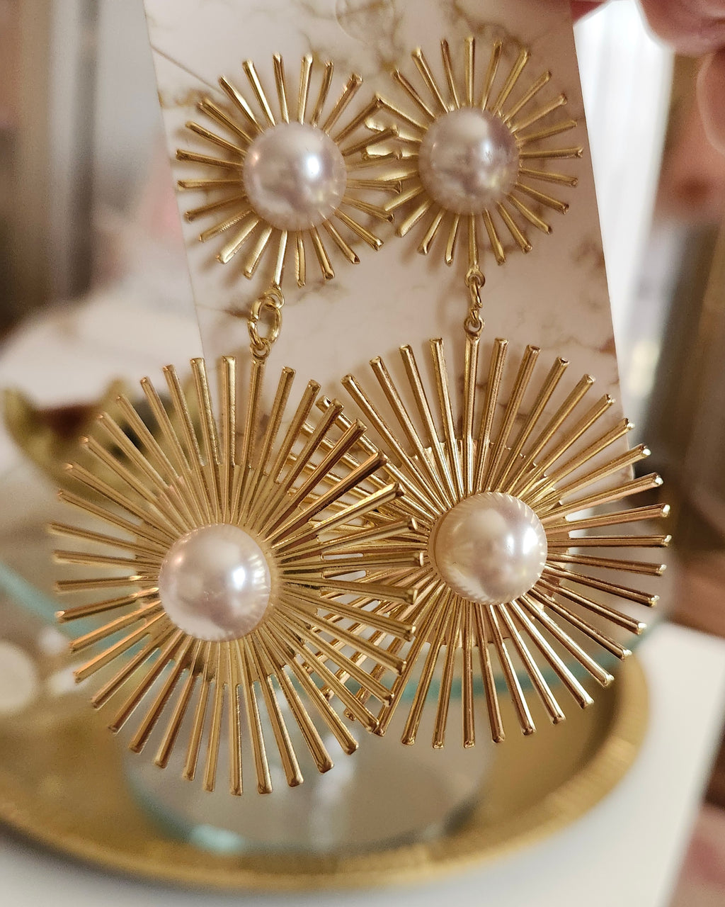 Gold and pearl Earrings