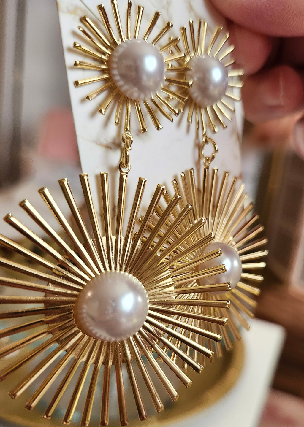 Gold and pearl Earrings