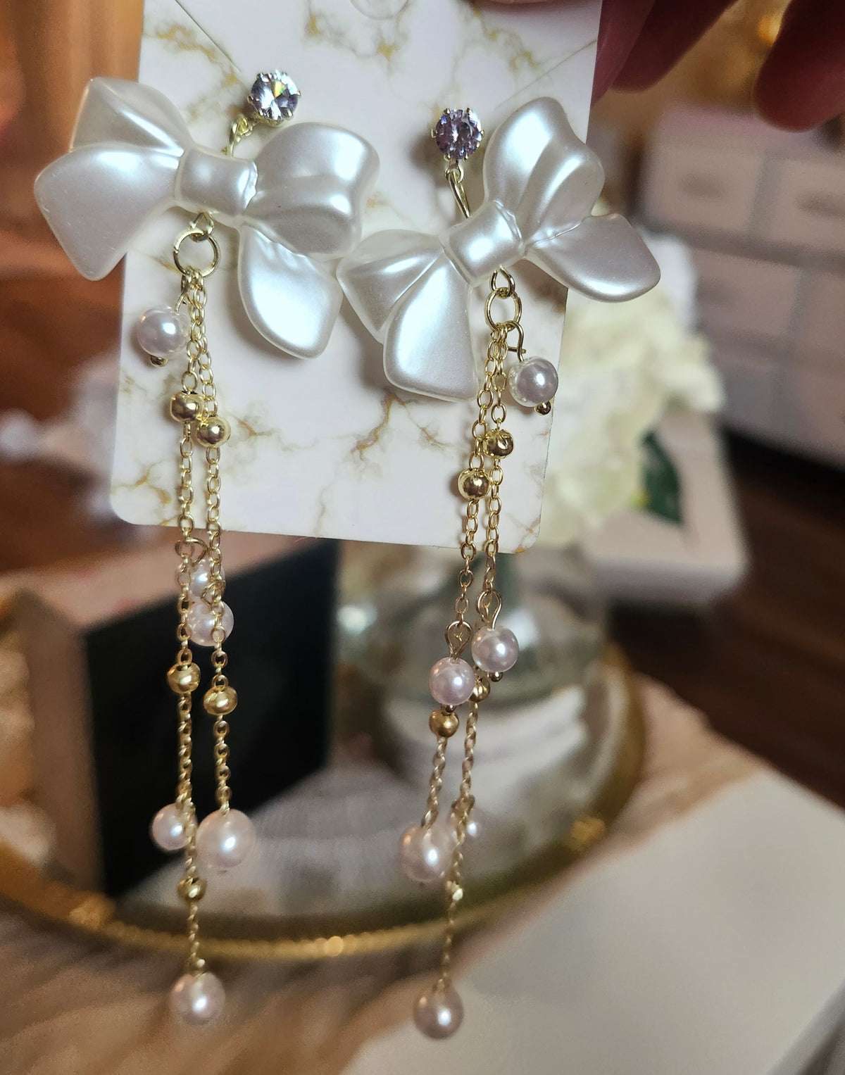 Bow n pearls Earrings