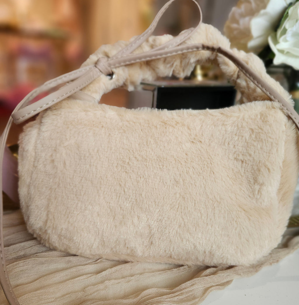 MARYTERE COLLECTIONS:Mel camel bag