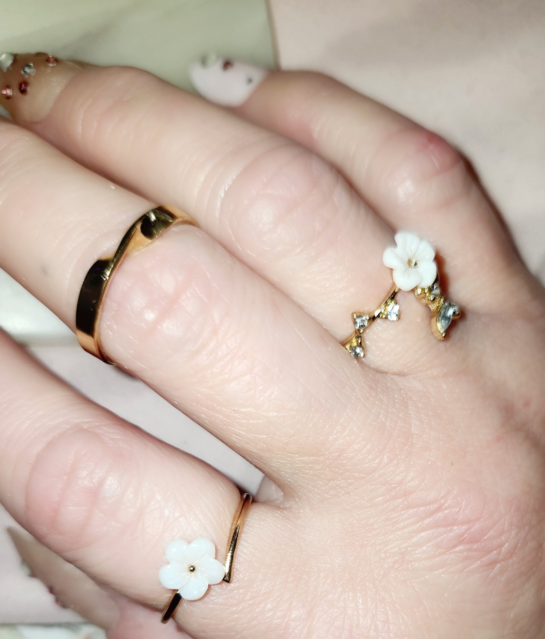 Anillos y flores