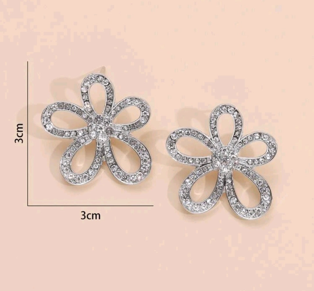 Diamond silver flowers