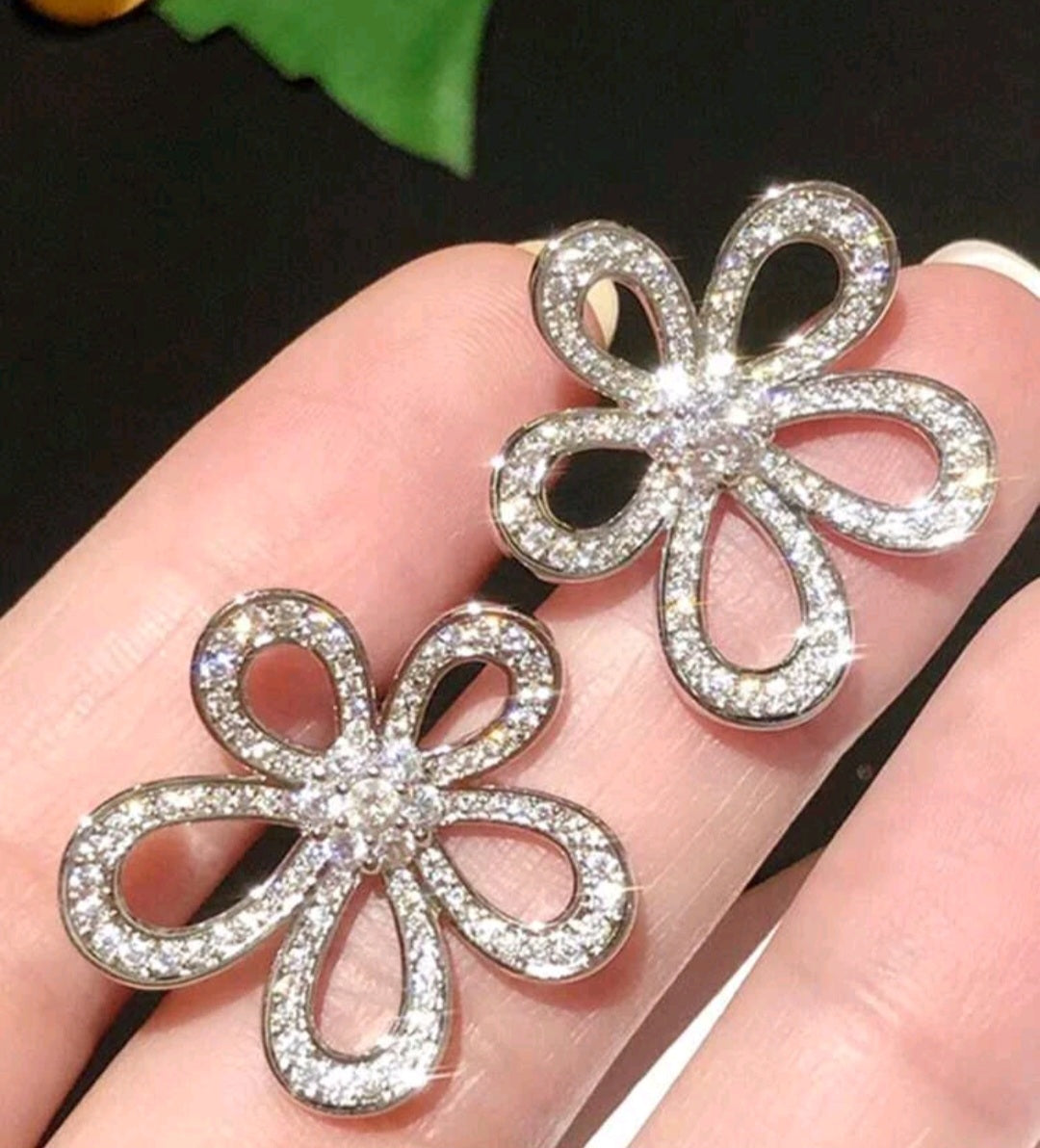 Diamond silver flowers