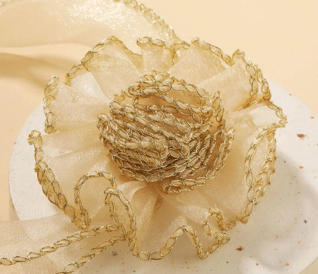 NATALIE FLOWER NECKLACE