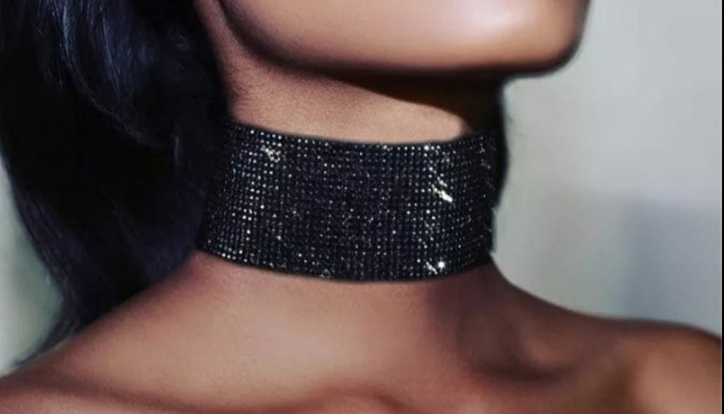 Night time Choker