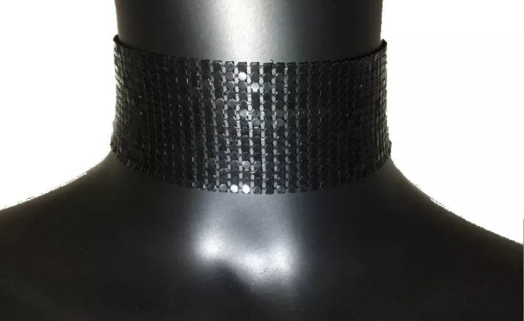 Night time Choker