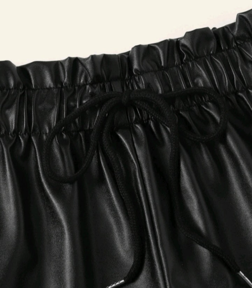 Mariela leather short pant