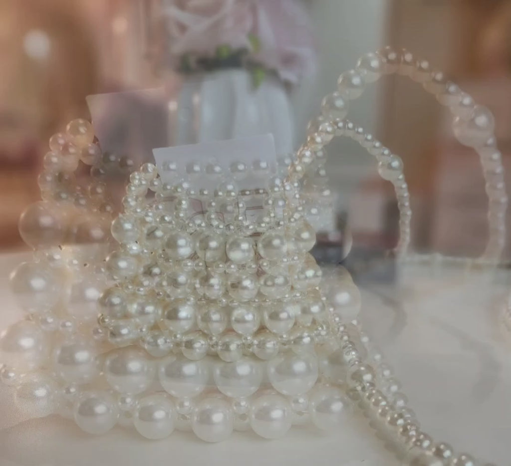 Pearls Crossbody bag