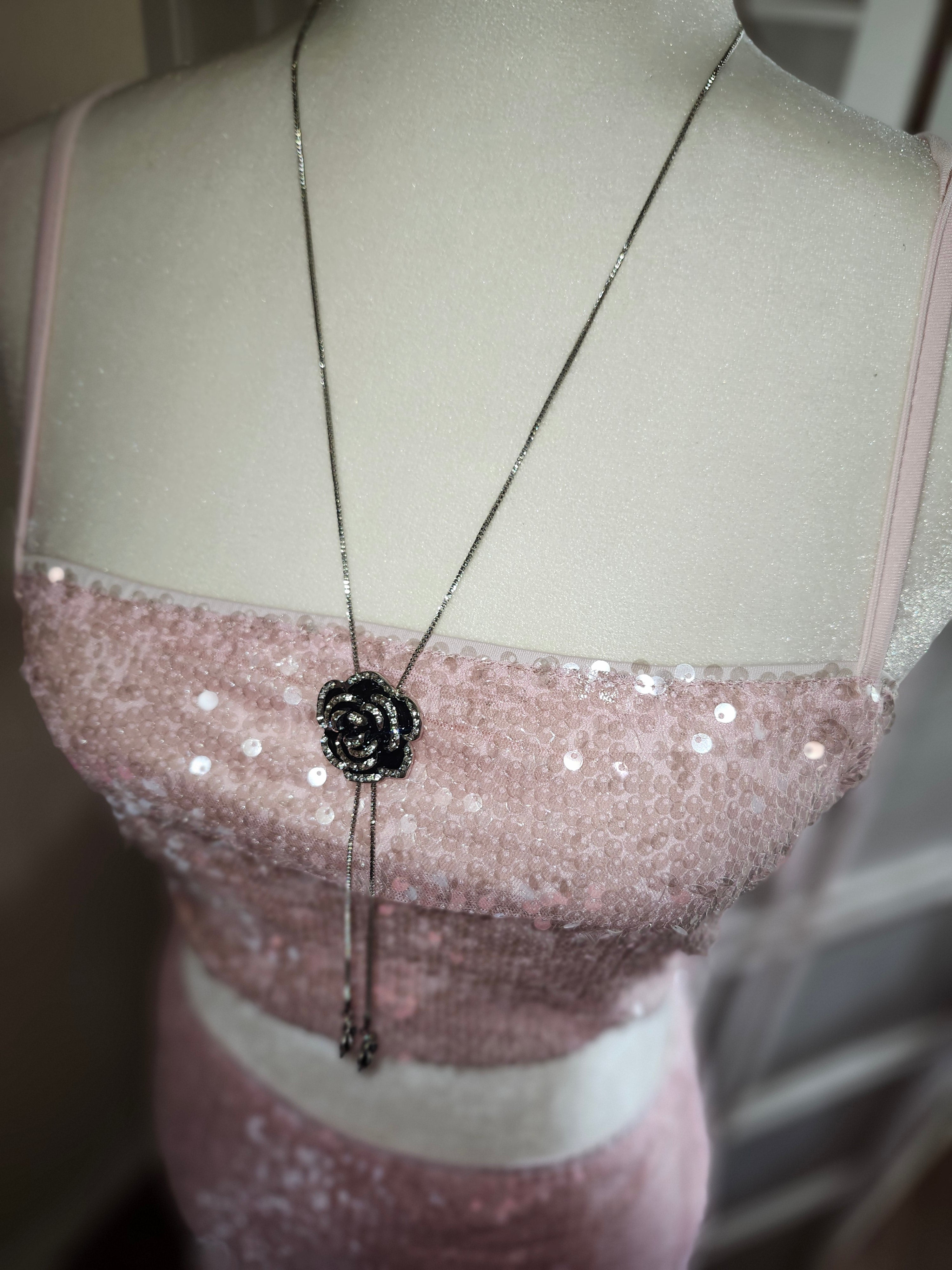 Black flower Necklace