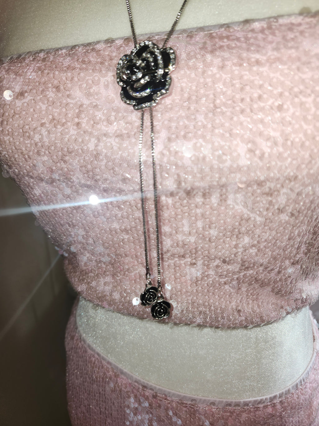 Black flower Necklace