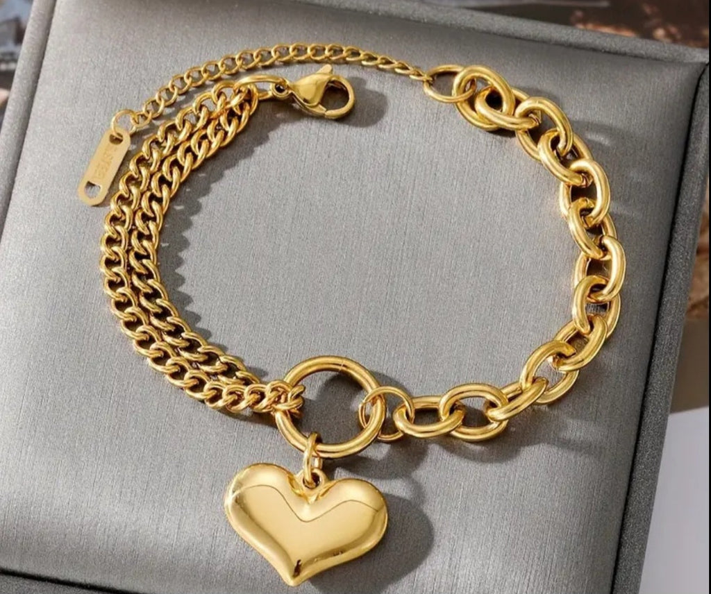 GODESS JEWELS:Gold Heart Bracelet