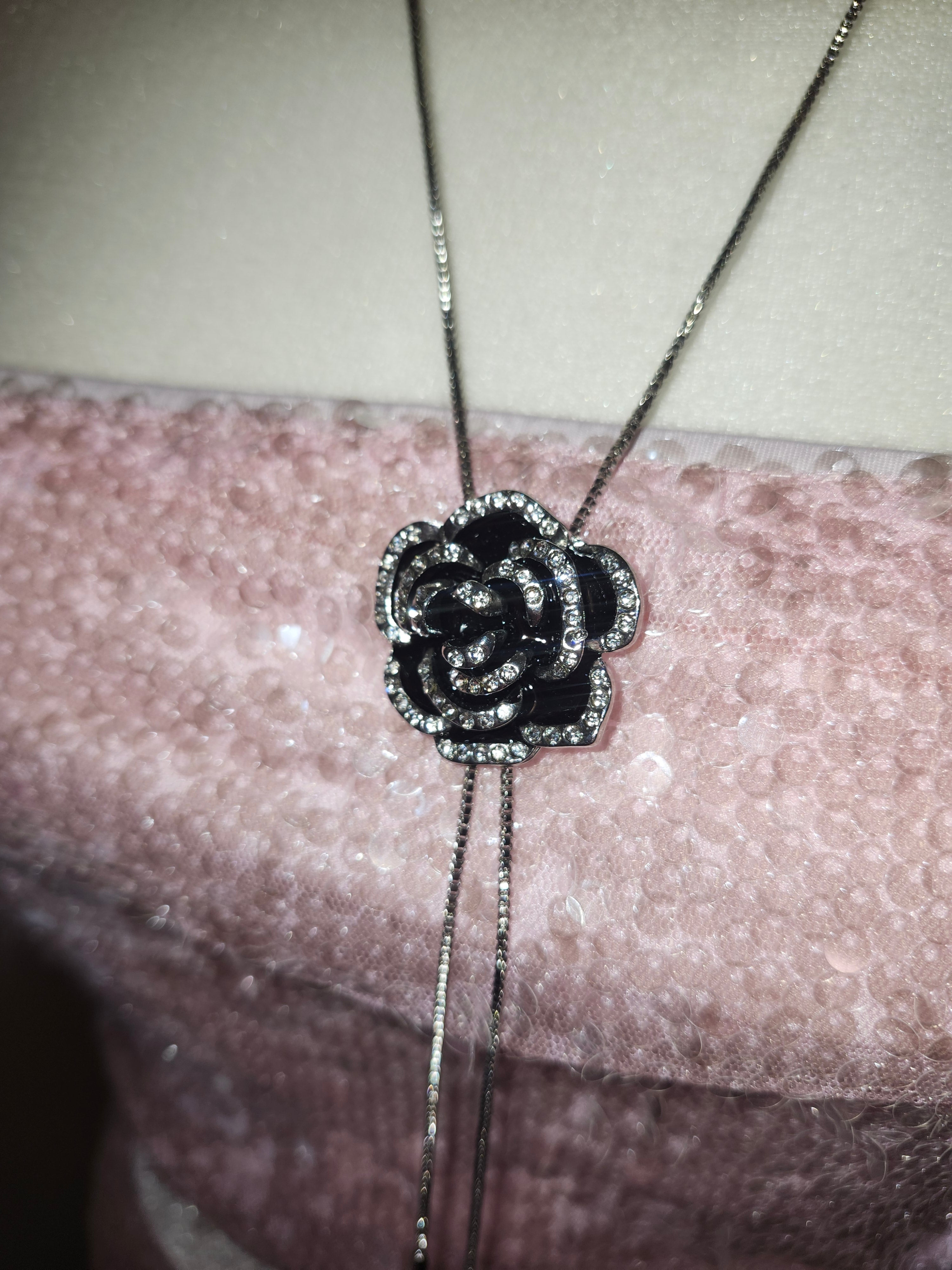 Black flower Necklace