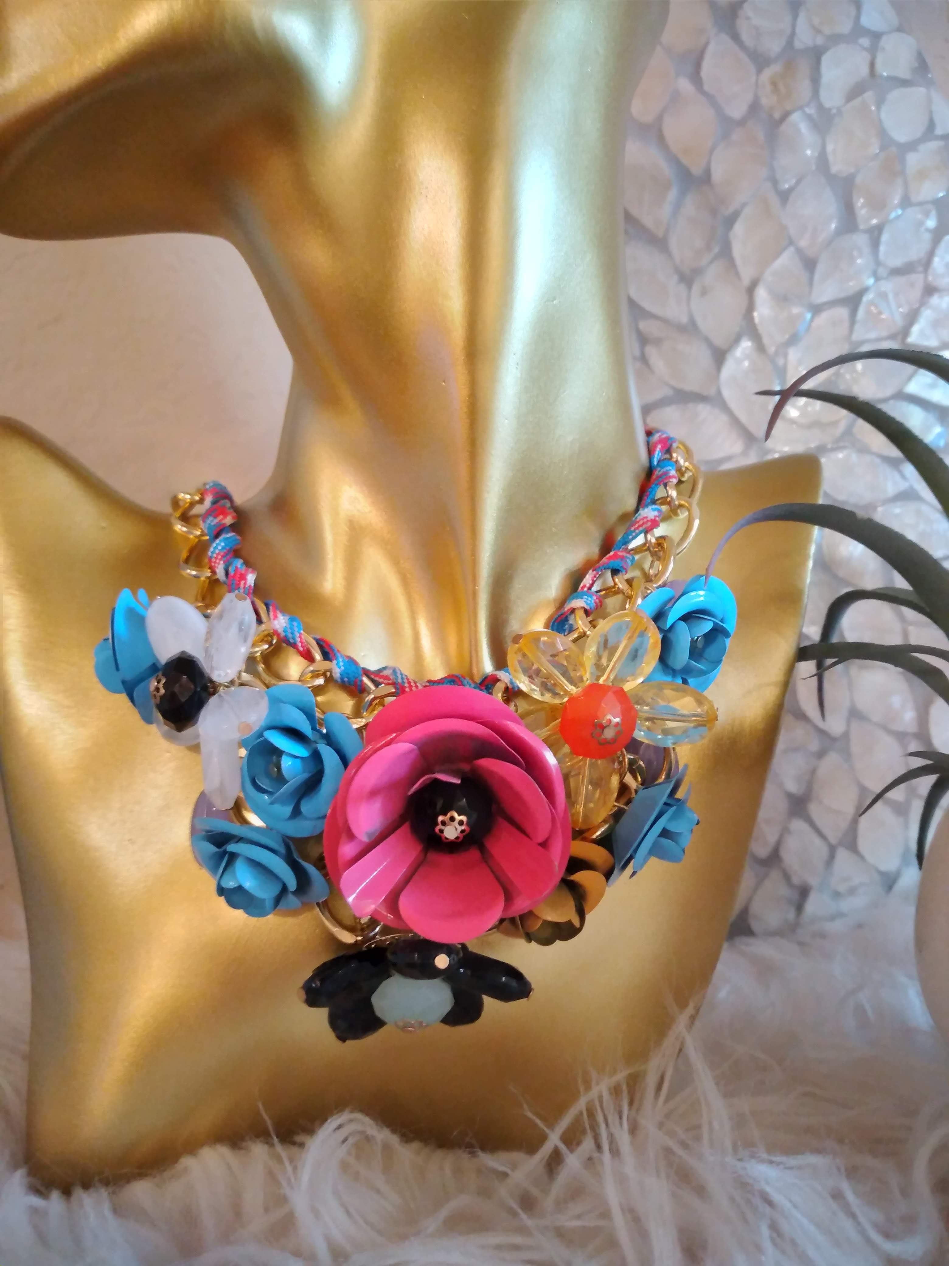 Flowers colorful necklace