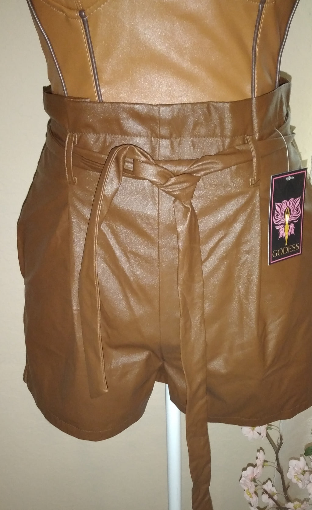 Coffee leather Short